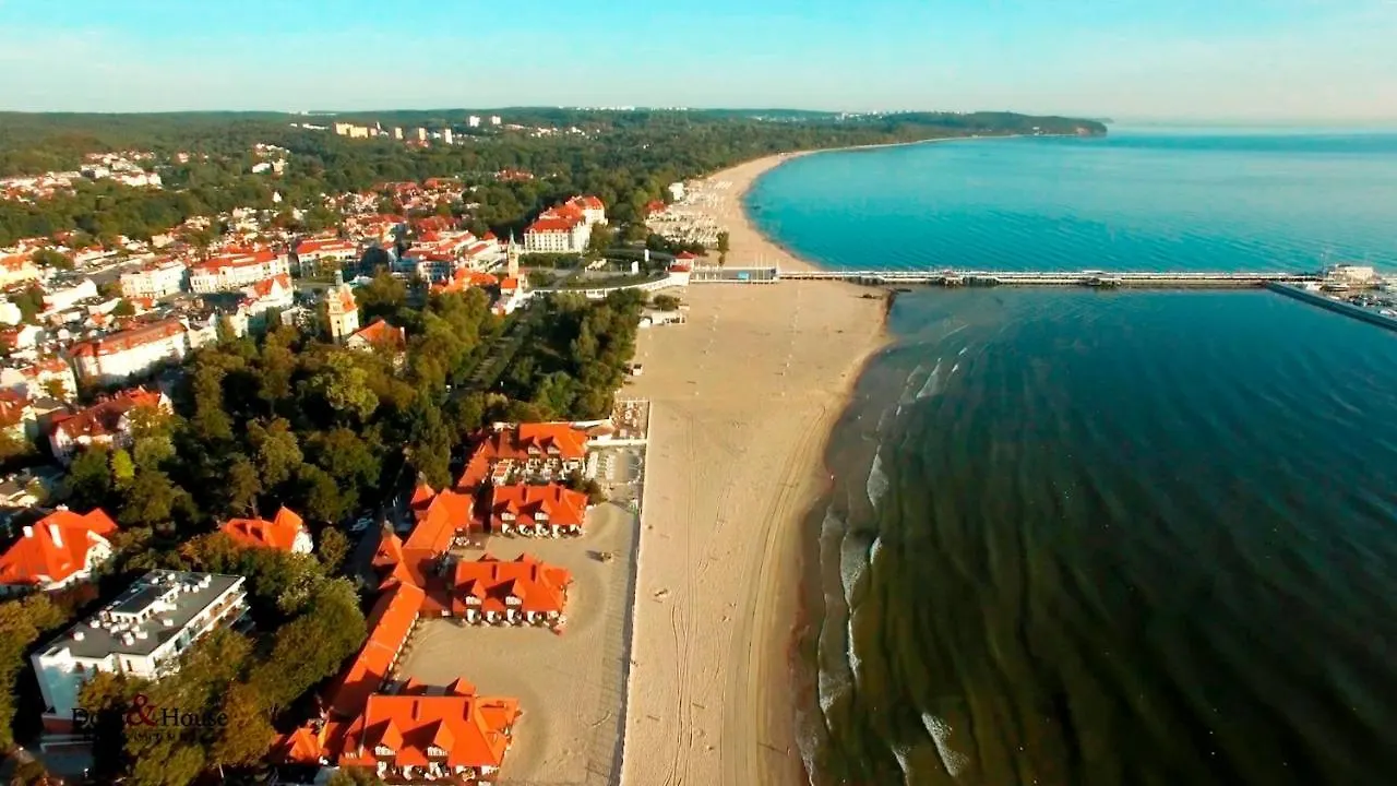 Dom & House - Mokwy Unique Apartments Sopot Poland